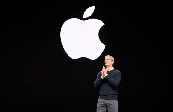 Tim Cook promised a record quarter and actually delivered oneimage